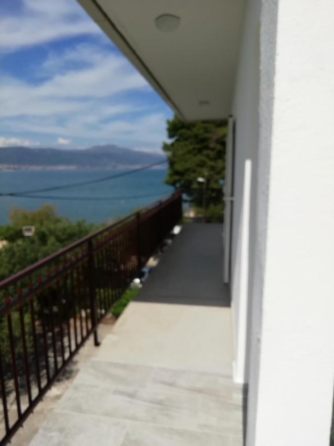 Apartment Ante *