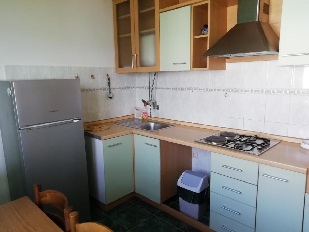Apartment Ante *