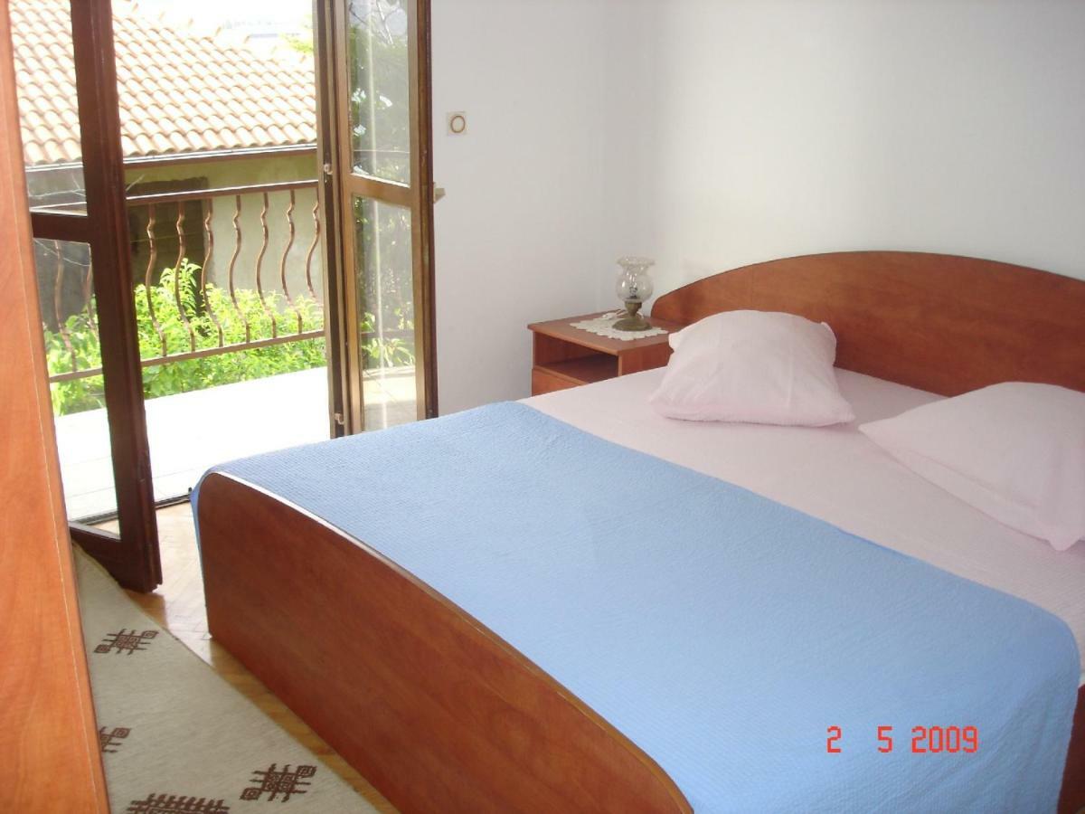 Apartment Ante