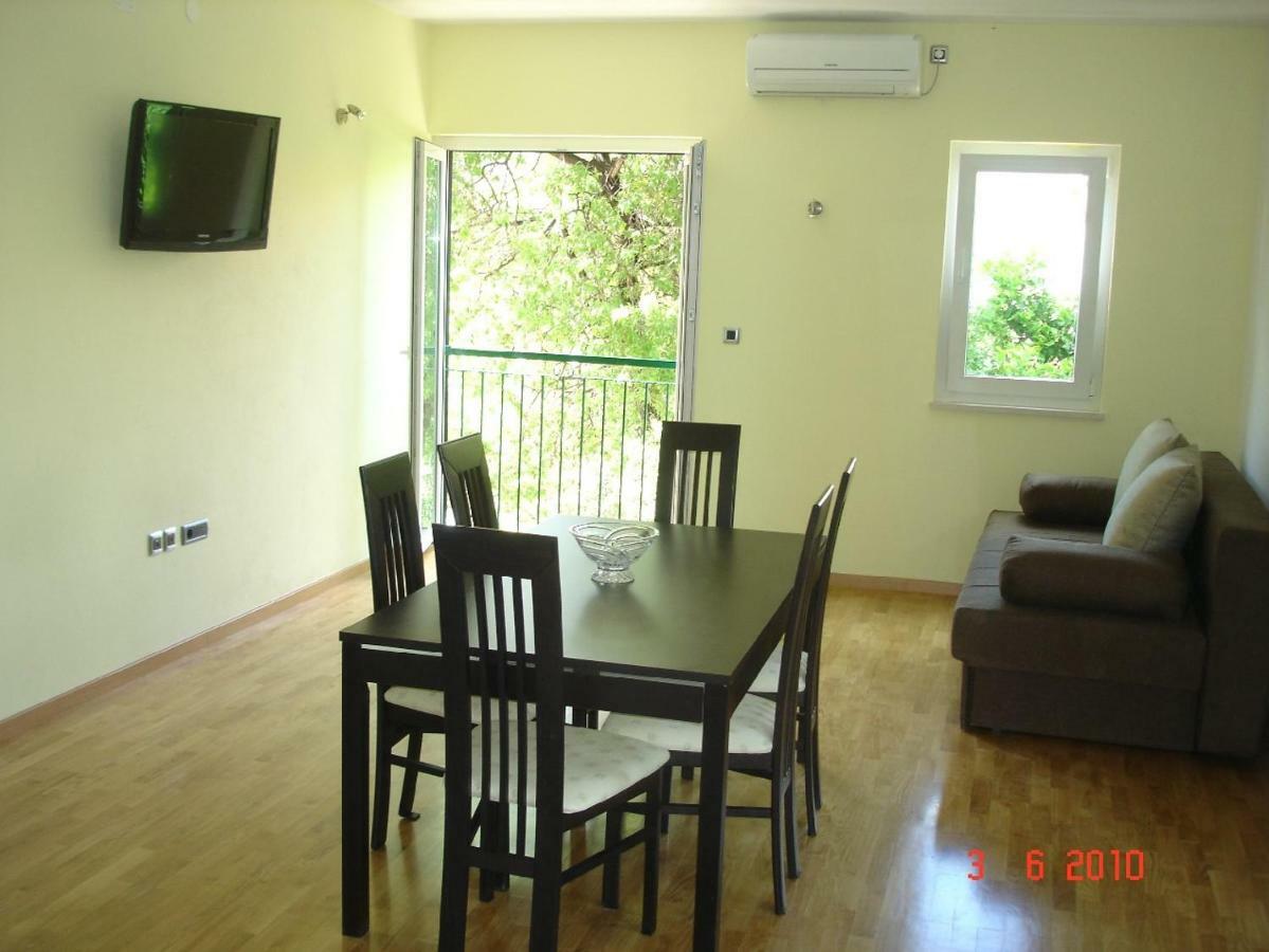Ante Apartment