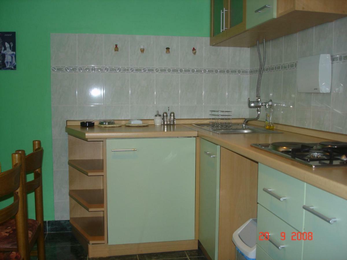 Apartment Ante *